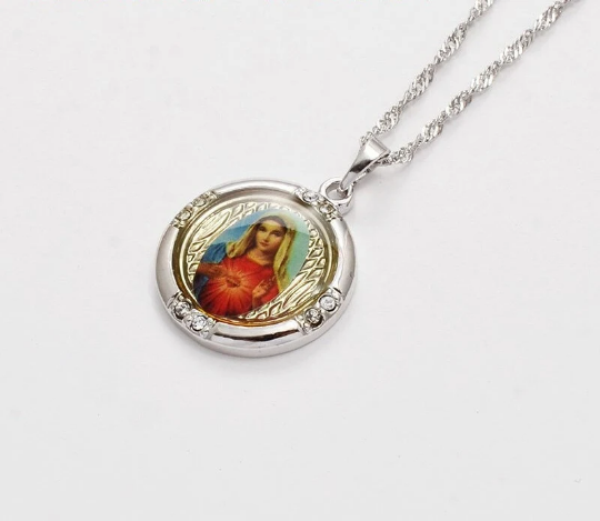 18K Gold Plated Virgin Mary Necklace / Gold Plated Religious Necklace / Christian Necklace / Baptism Jewelry / Virgin Mary Gift
