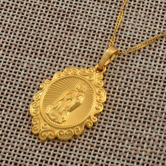 18K Gold Plated Virgin Mary Necklace / Gold Plated Religious Necklace / Christian Necklace / Baptism Jewelry / Virgin Mary Gift