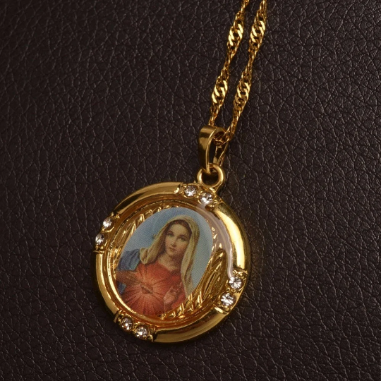 18K Gold Plated Virgin Mary Necklace / Gold Plated Religious Necklace / Christian Necklace / Baptism Jewelry / Virgin Mary Gift