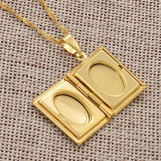 18K Gold Plated Quran Koran Necklace / Ayatul Kursi Necklace / Islamic Necklace / Allah Necklace / Muslim Gift / Insert Pic, Notes Inside