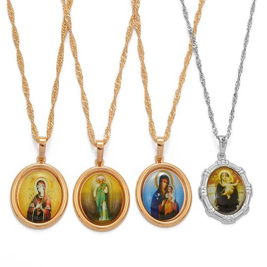 18K Gold Plated Virgin Mary Necklace / Gold Plated Religious Necklace / Christian Necklace / Baptism Jewelry / Virgin Mary Gift