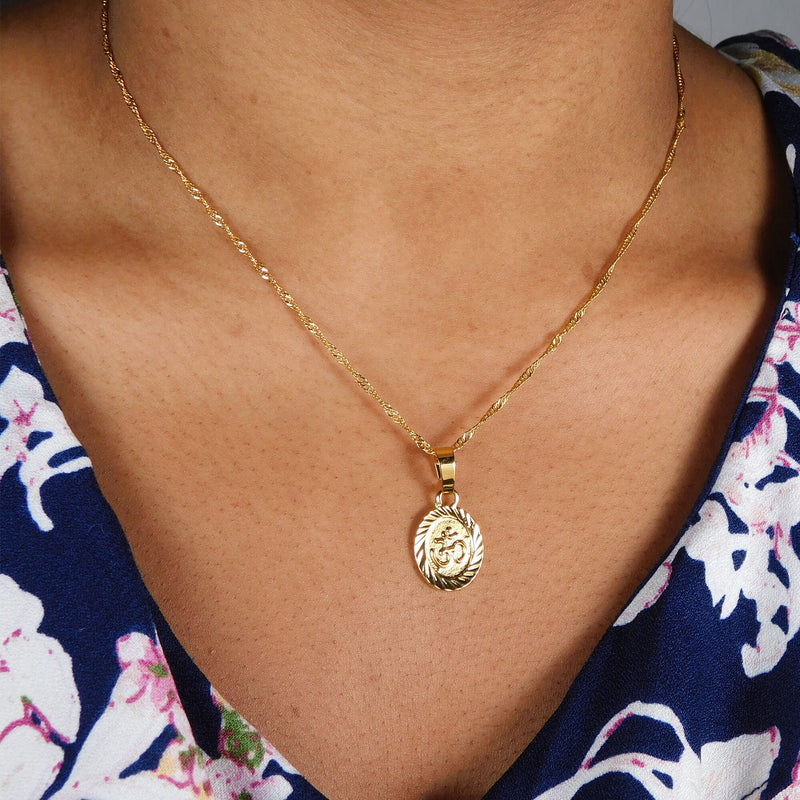 18K Gold Plated Om Pendant Necklace / Hindu Pendant / Yoga Meditation Jewelry / Spiritual Necklace