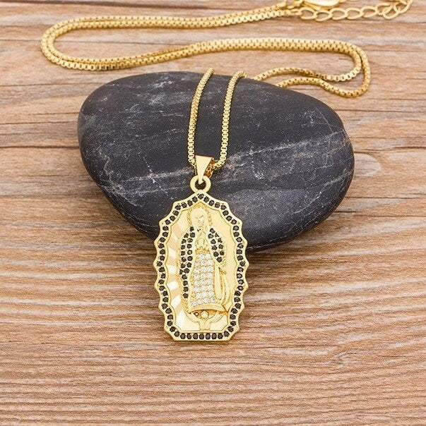 18K Gold Plated Virgin Mary Necklace / Gold Plated Religious Necklace / Christian Necklace / Baptism Jewelry / Virgin Mary Gift