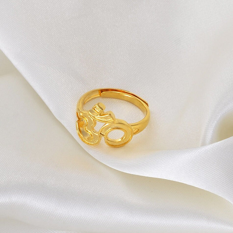 18K Gold Plated Om Pendant Ring / Hindu Ring / Yoga Meditation Jewelry / Spiritual Ring